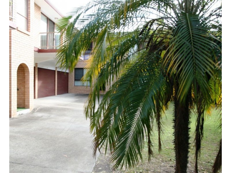 5/6 Angie Crt, Mermaid Waters QLD 4218