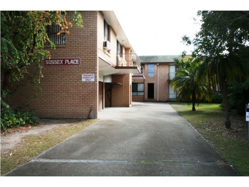 5/6 Angie Crt, Mermaid Waters QLD 4218