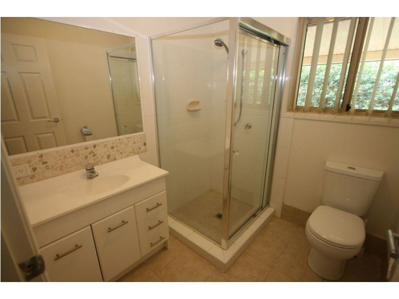 37 County Lane, Merrimac QLD 4226