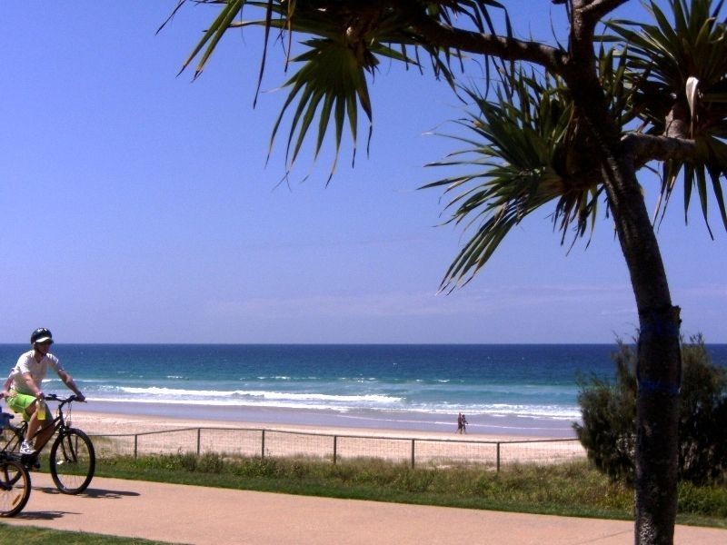 5 Misty Ct, Varsity Lakes QLD 4227