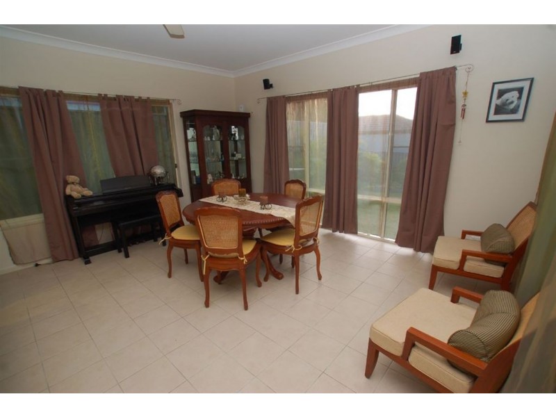 81 Bayswater Ave, Varsity Lakes QLD 4227