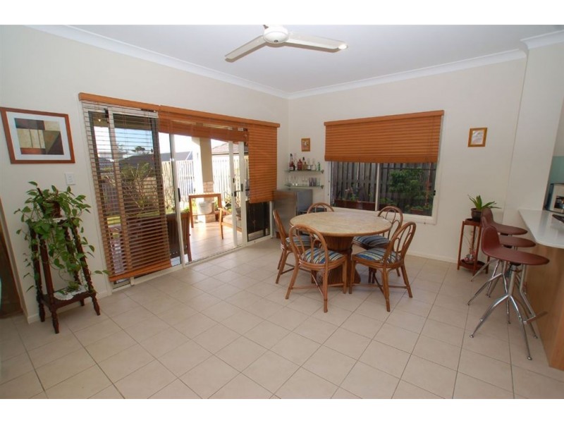 81 Bayswater Ave, Varsity Lakes QLD 4227