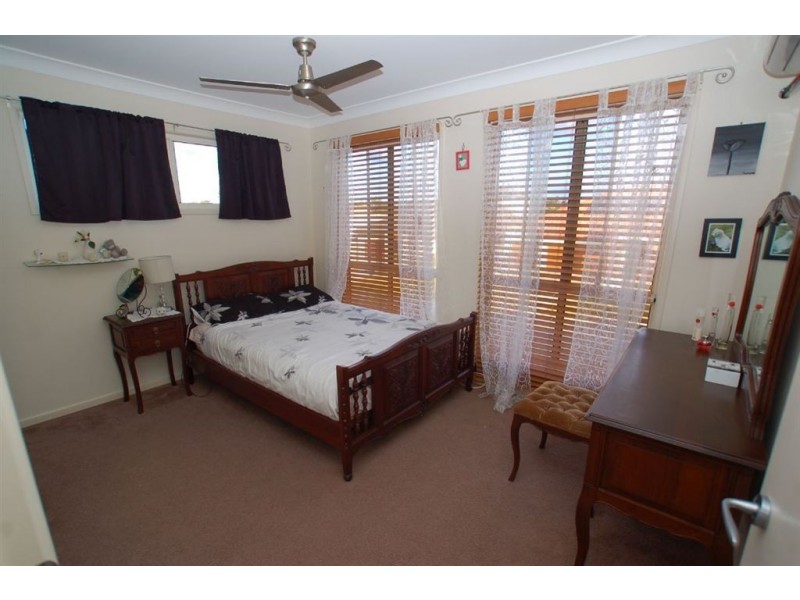 81 Bayswater Ave, Varsity Lakes QLD 4227