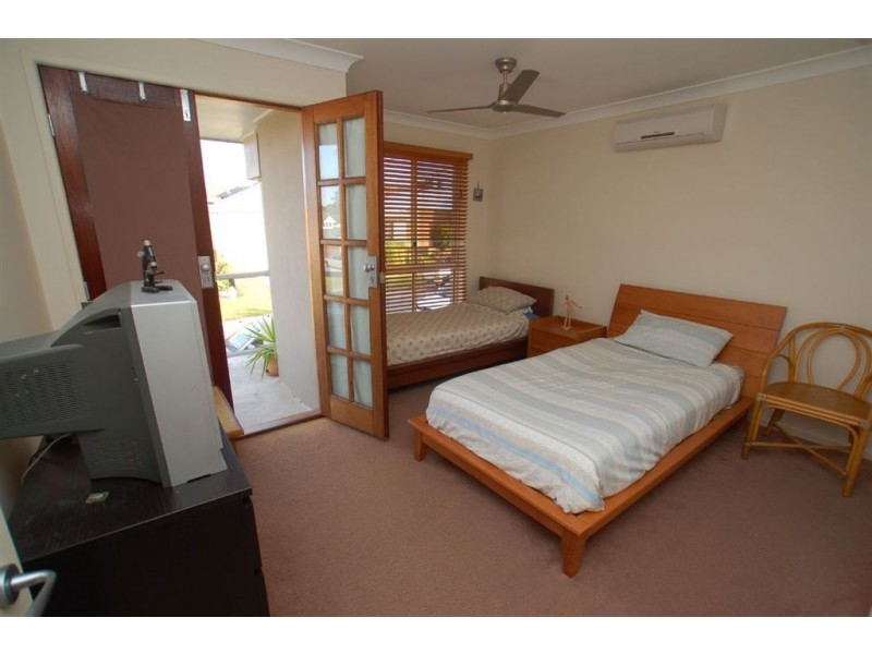 81 Bayswater Ave, Varsity Lakes QLD 4227