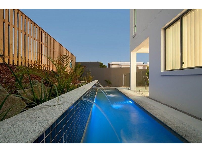 1 & 2/26 Heights Dr, Robina QLD 4226