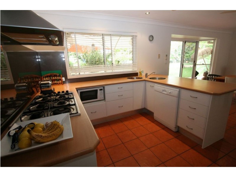 15 Strathmore Ct, Robina QLD 4226