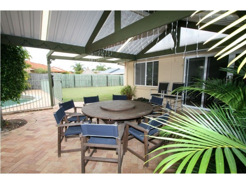 6 Bentleigh Ct, Robina QLD 4226
