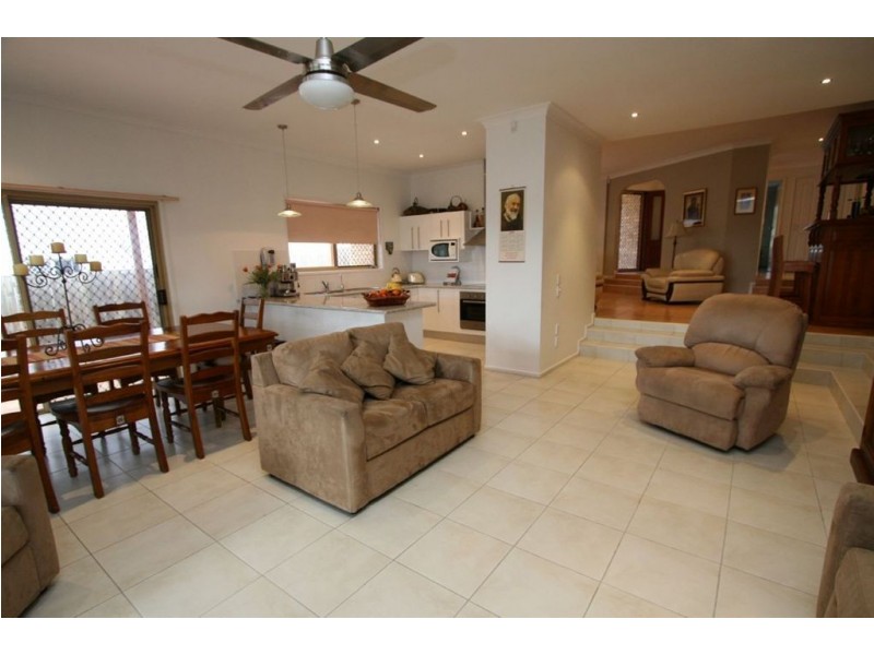 21 Sawgrass Pl, Robina QLD 4226