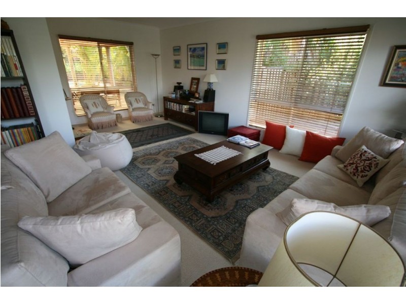 105 Camberwell Cct, Robina QLD 4226