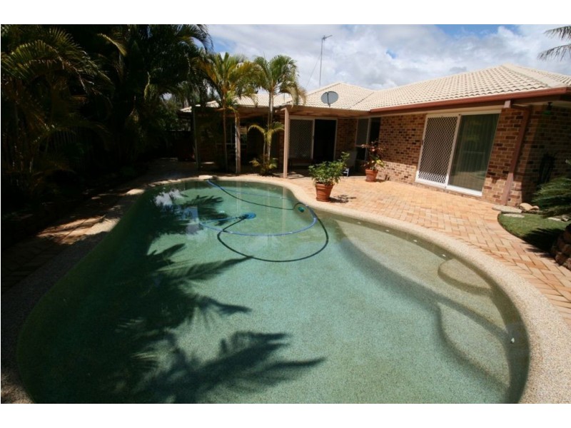 105 Camberwell Cct, Robina QLD 4226