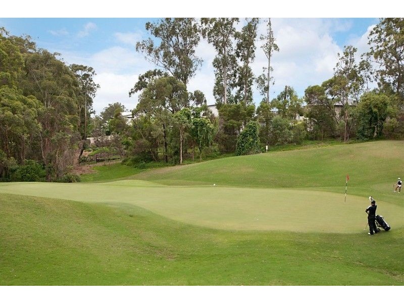 25 Corvus Way, Robina QLD 4226