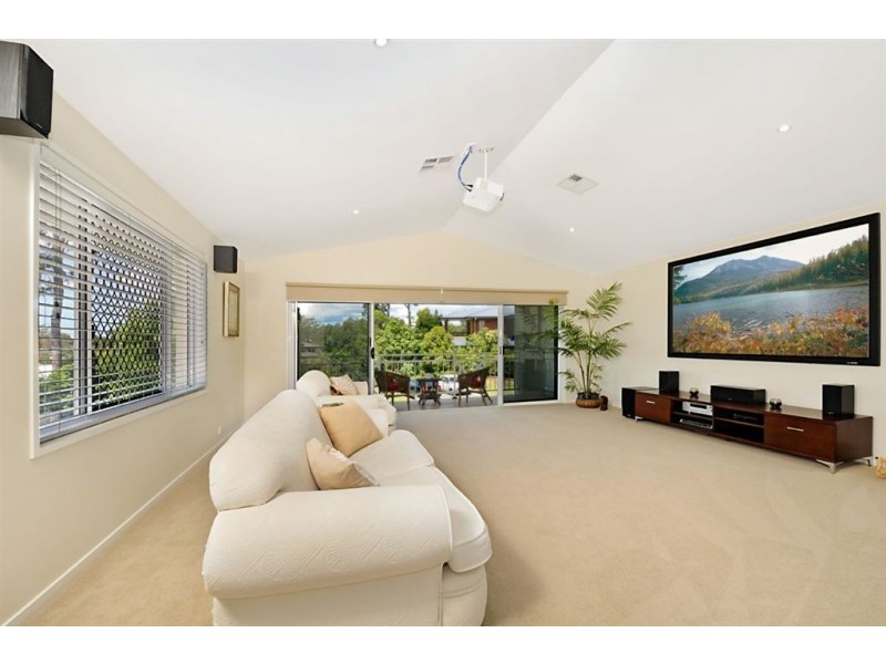 6 Rigel Ct, Robina QLD 4226