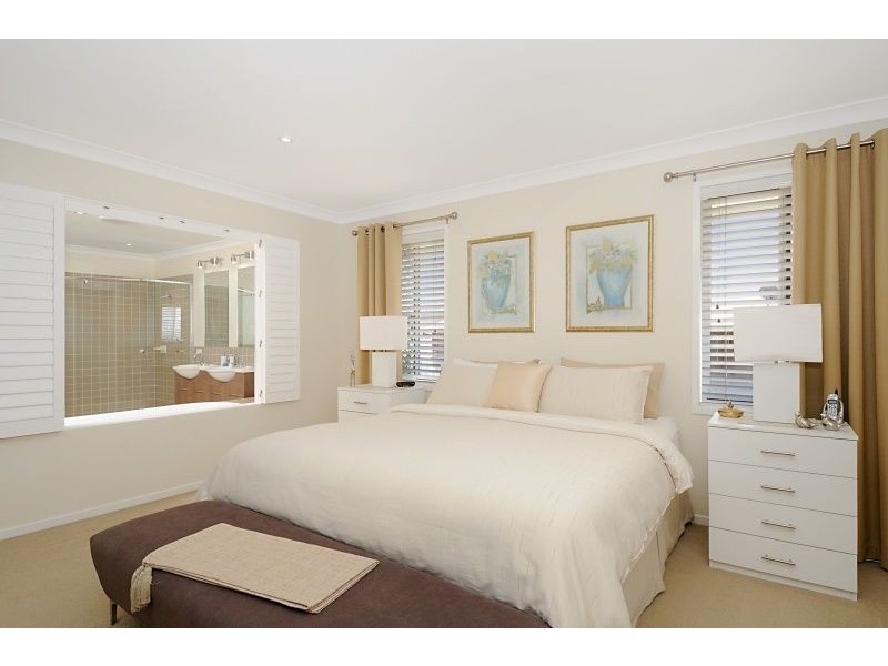 6 Rigel Ct, Robina QLD 4226