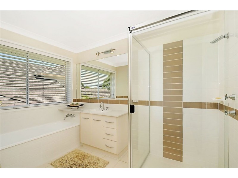 6 Rigel Ct, Robina QLD 4226