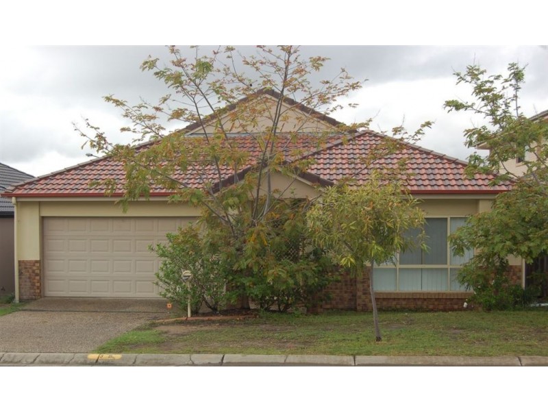 38 Mapleton Cct, Varsity Lakes QLD 4227