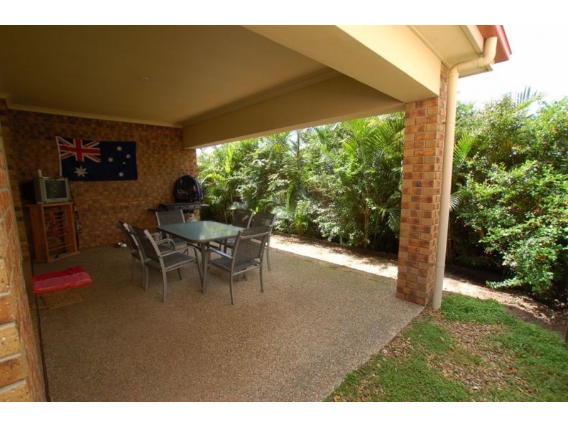 38 Mapleton Cct, Varsity Lakes QLD 4227