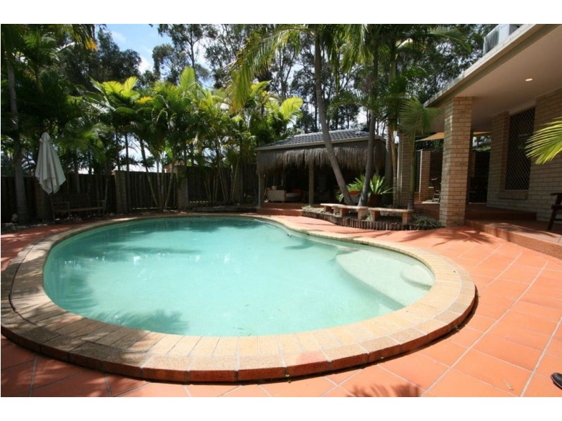 3 Kensington St, Robina QLD 4226