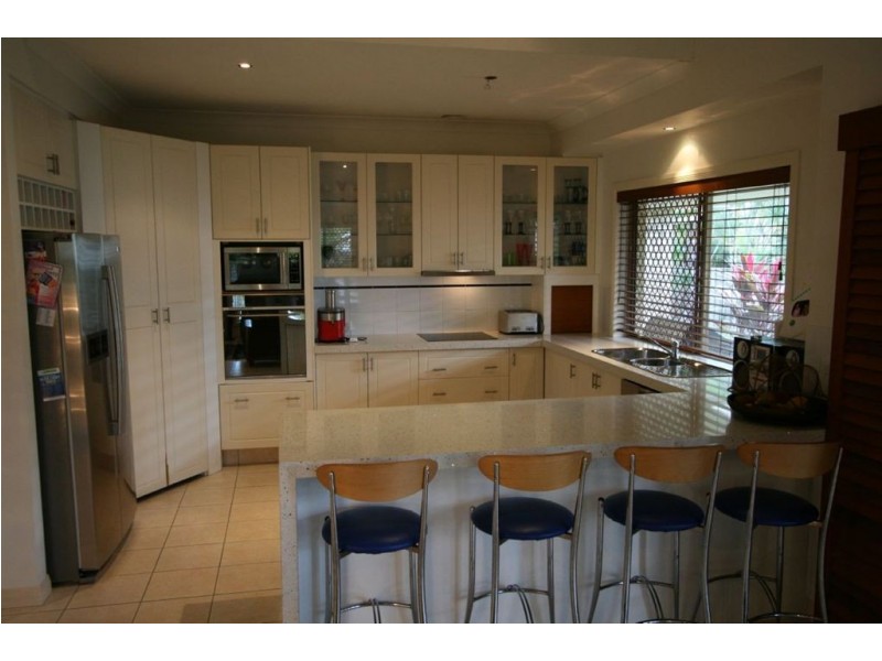 3 Kensington St, Robina QLD 4226