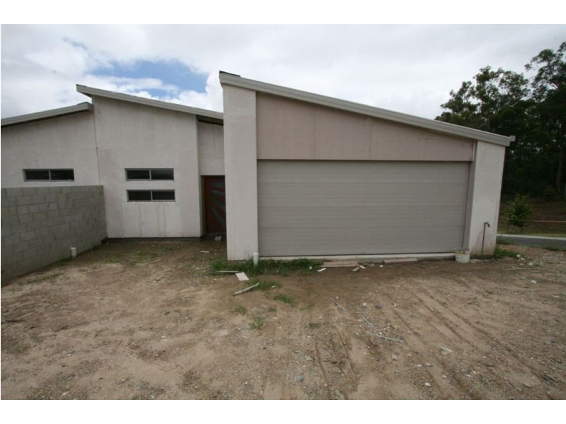 35 Codrington Cct, Pacific Pines QLD 4211