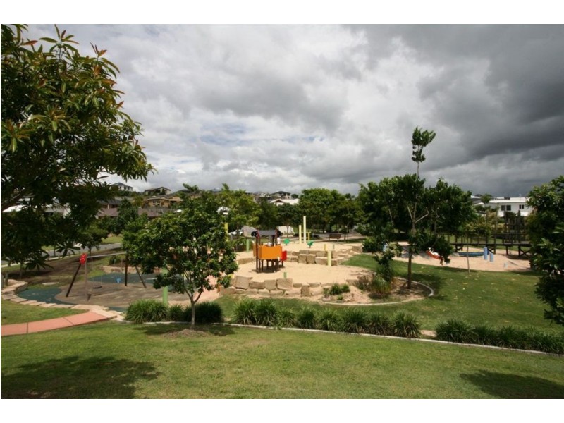 35 Codrington Cct, Pacific Pines QLD 4211