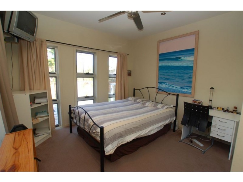 11 Meridien Av, Varsity Lakes QLD 4227