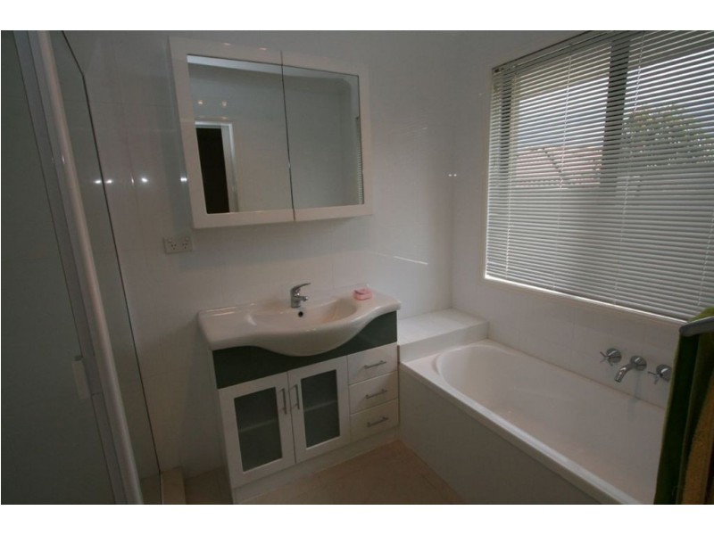 5 Sunnybrae Cl, Merrimac QLD 4226