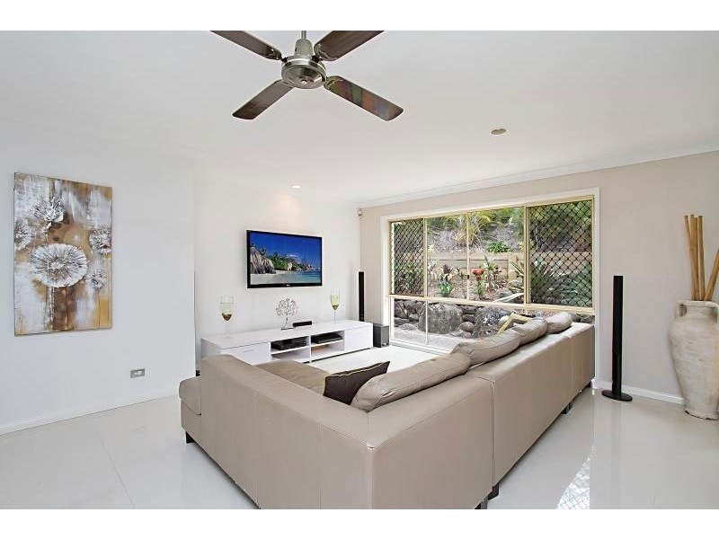 12 Pinehurst Pl, Robina QLD 4226