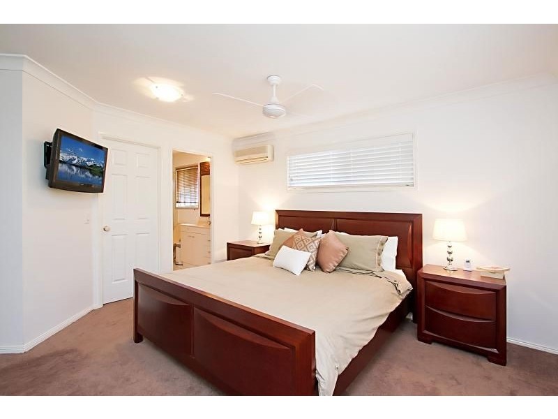 12 Pinehurst Pl, Robina QLD 4226