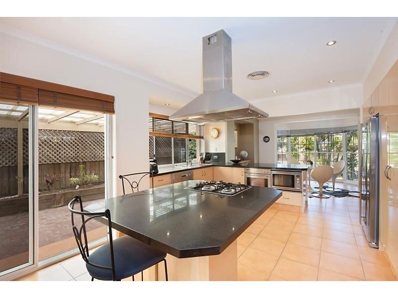 10 Newport Dr, Robina QLD 4226