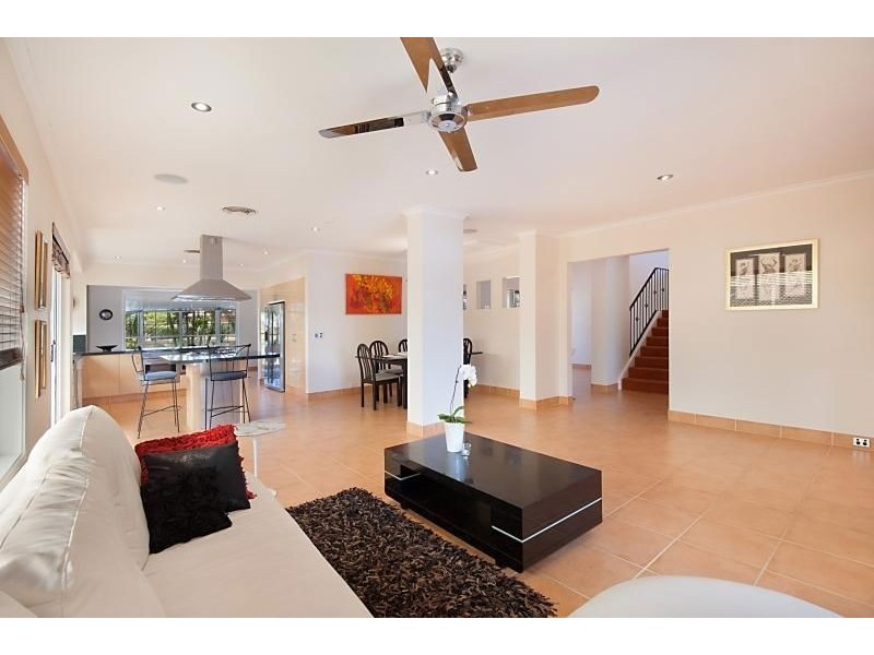 10 Newport Dr, Robina QLD 4226