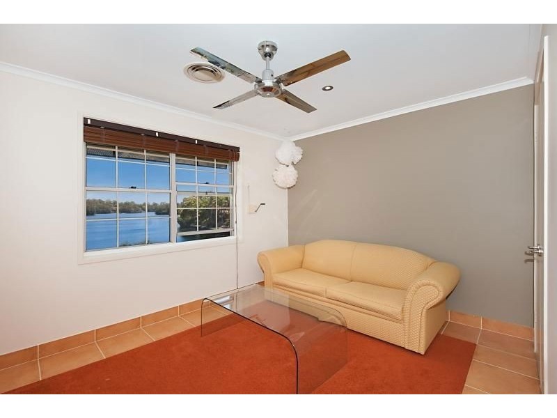 10 Newport Dr, Robina QLD 4226