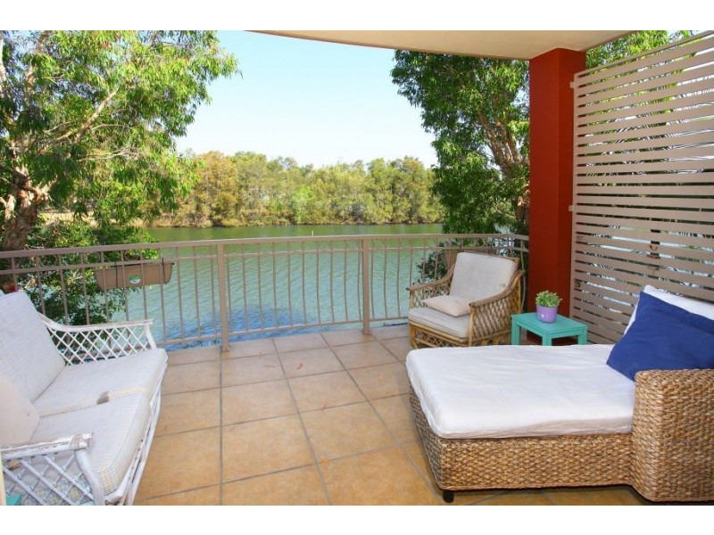 30/4 University Dr, Robina QLD 4226