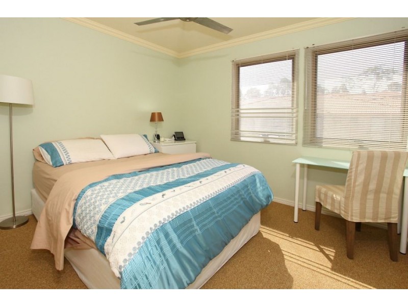 30/4 University Dr, Robina QLD 4226