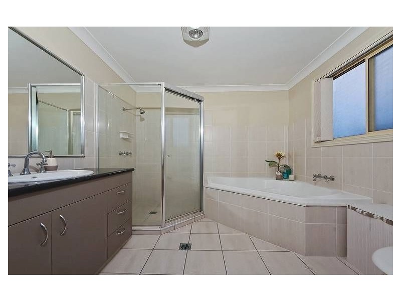 4/28 Palma Cres, Varsity Lakes QLD 4227