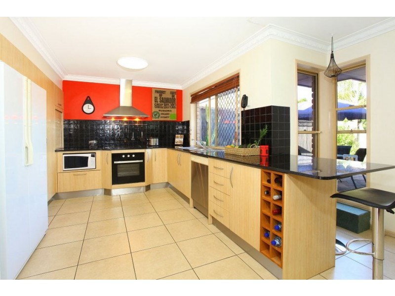 86 Glen Eagles Dr, Robina QLD 4226