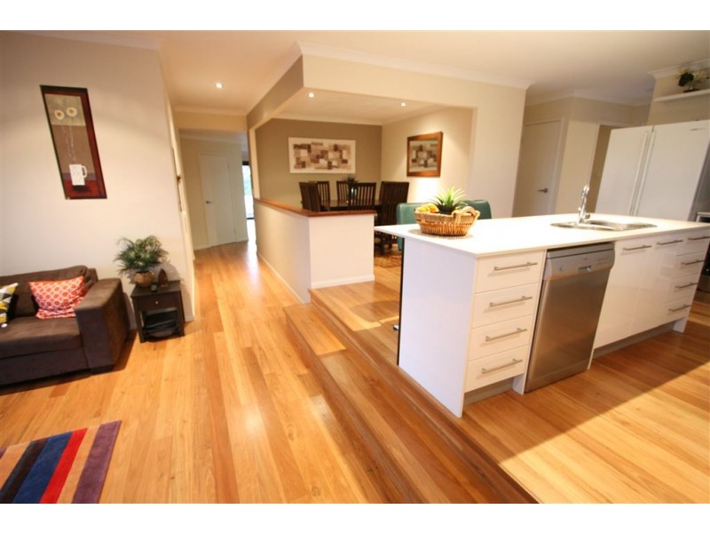 17 Abercrombie Cresent, Upper Coomera QLD 4209