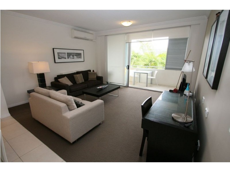 228 Varsity Parade, Varsity Lakes QLD 4227