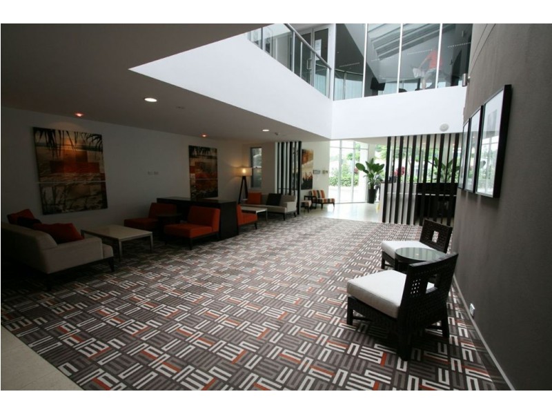 228 Varsity Parade, Varsity Lakes QLD 4227