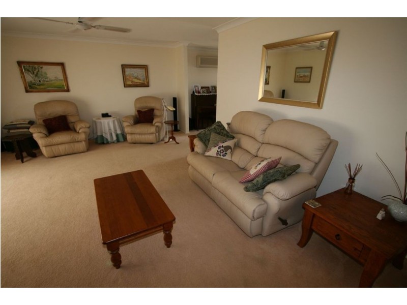 6 Narrabeen Court, Robina QLD 4226