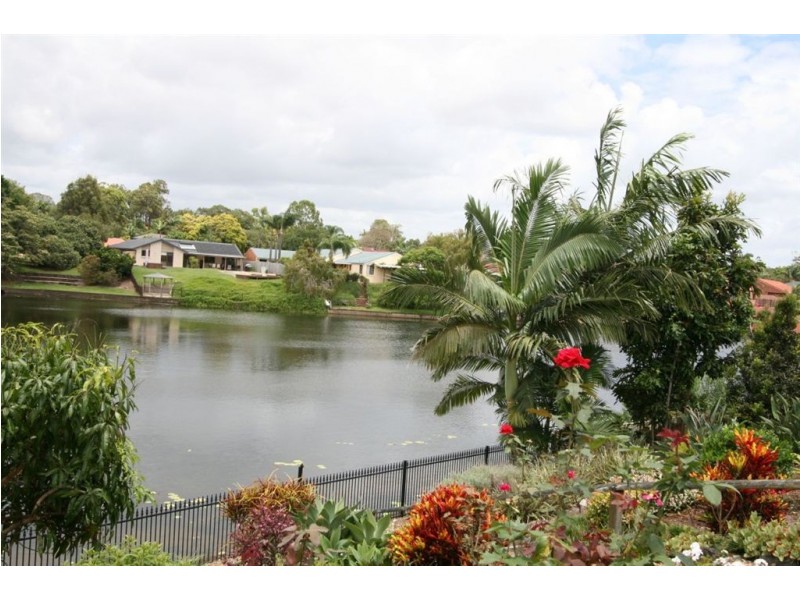 6 Narrabeen Court, Robina QLD 4226