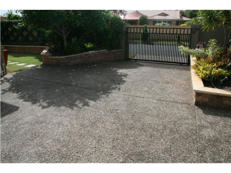 40 Cayman Drive, Clear Island Waters QLD 4226