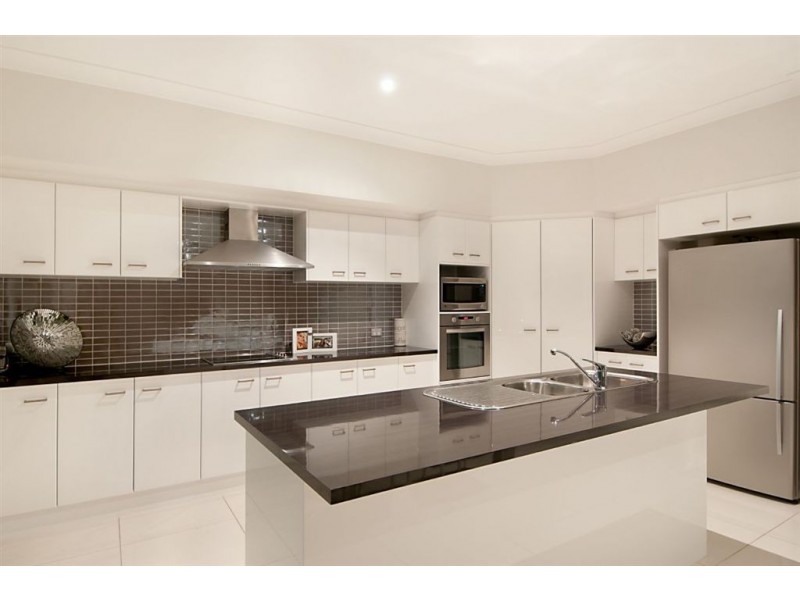 Varsity Lakes QLD 4227