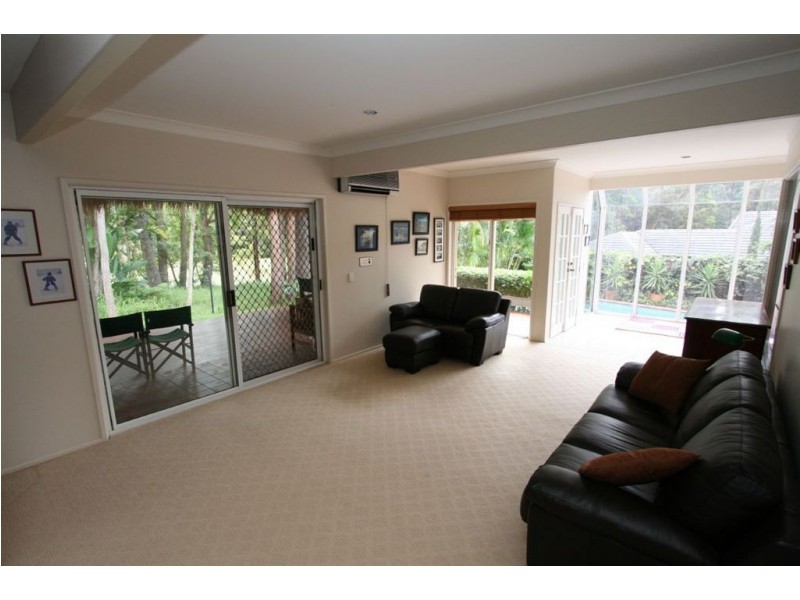 20 Banff Ct, Robina QLD 4226