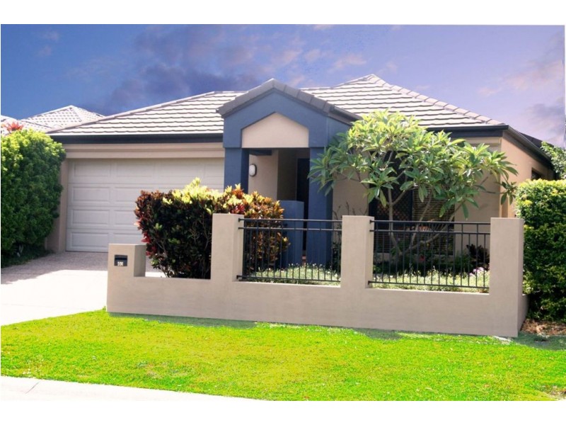 40 Pine Valley Drive, Varsity Lakes QLD 4227