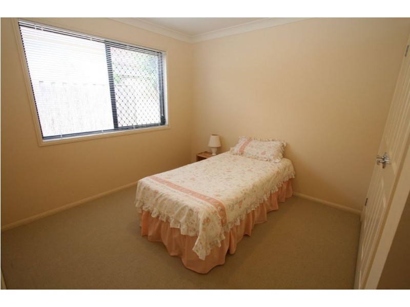 40 Pine Valley Drive, Varsity Lakes QLD 4227