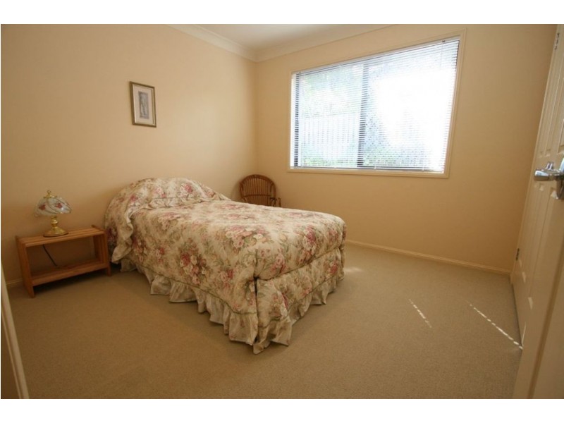 40 Pine Valley Drive, Varsity Lakes QLD 4227