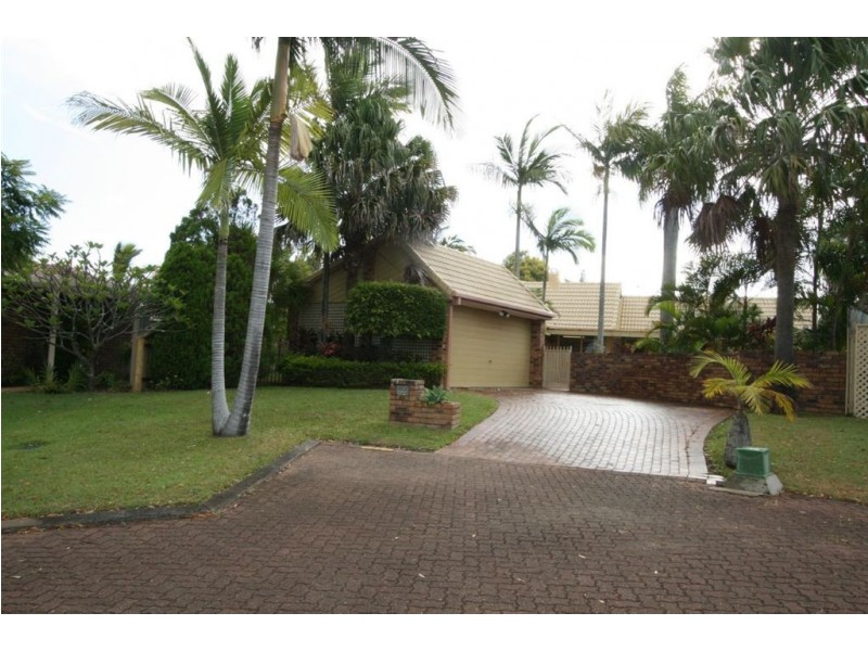 23 Pinnacle Court, Robina QLD 4226
