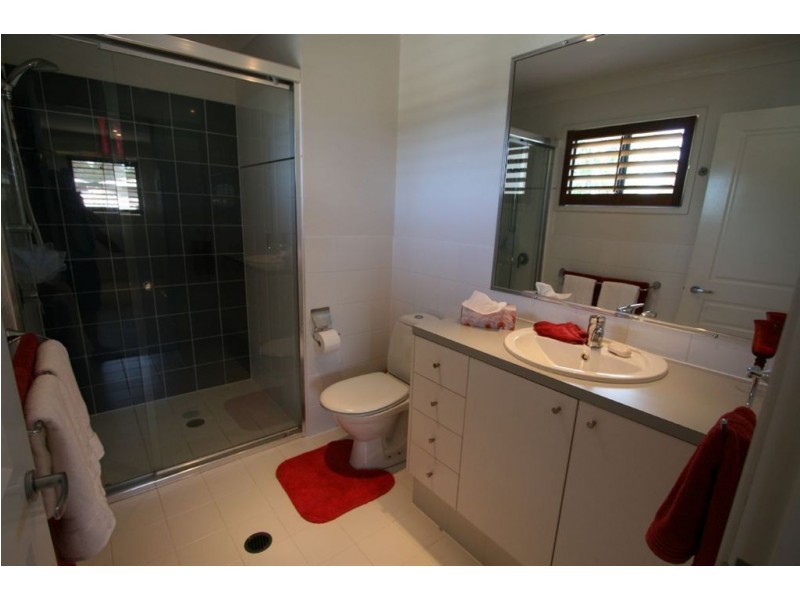 2 Scots Place, Robina QLD 4226