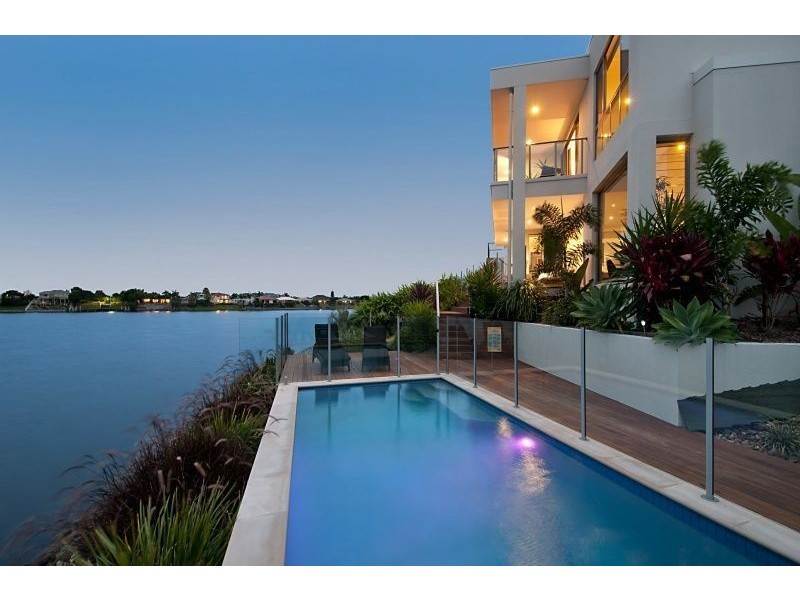 1 Washington Court, Varsity Lakes QLD 4227