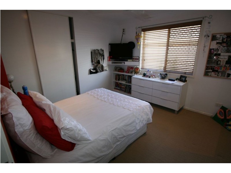 56 Newport Drive, Robina QLD 4226